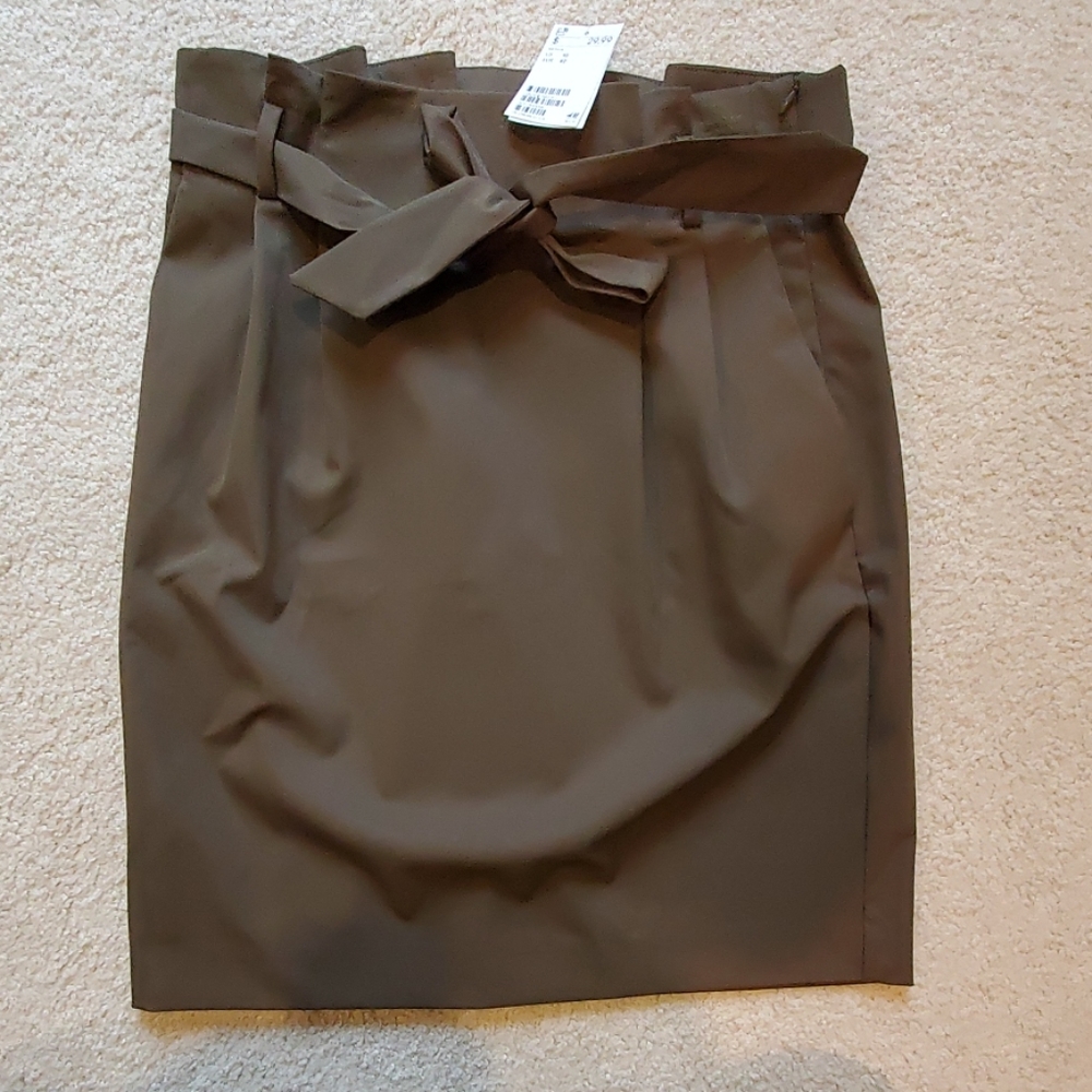 NWT H&M green A skirt with pockets